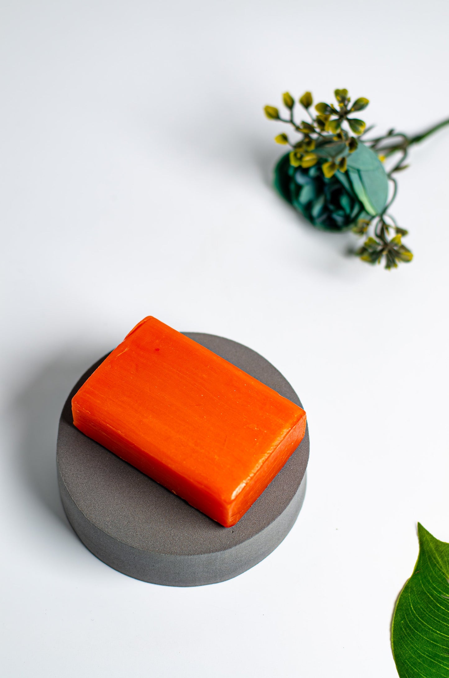 Vitamin C Soap | Brightening & Anti Aging | Yardlie | 100g |